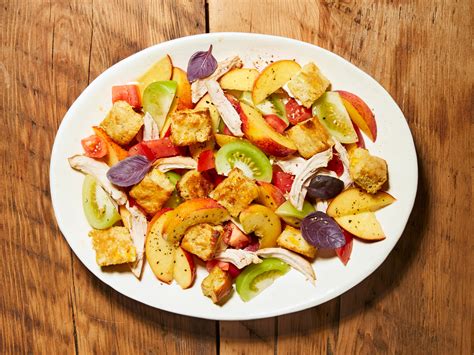 cornbread-panzanella-salad-with-peaches-chicken image