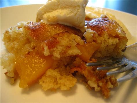 easy-peach-cobbler-dessert-recipe-busy-mom image