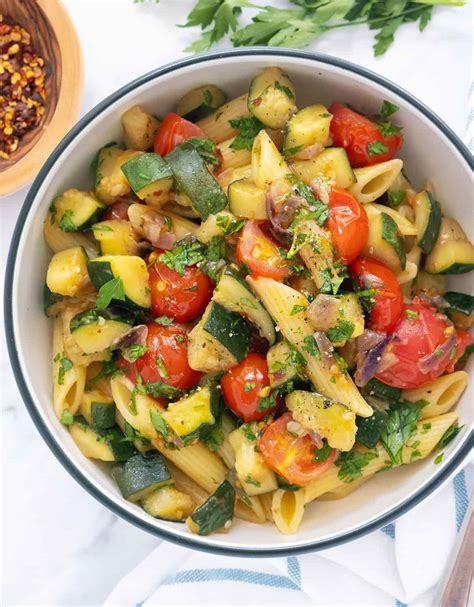 pasta-with-tomatoes-and-zucchini-the-clever-meal image