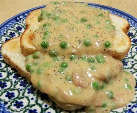 creamed-peas-and-tuna-on-toast image