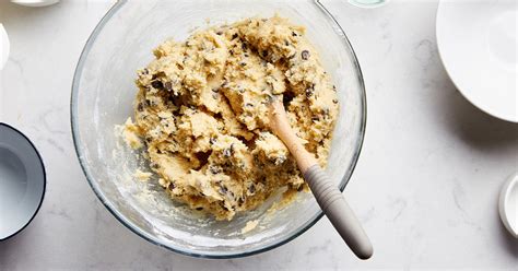 raw-cookie-dough-is-it-safe-to-eat-healthline image