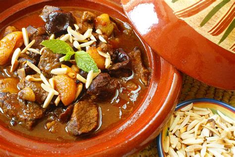 moroccan-lamb-or-beef-tagine-with-apricots-the image