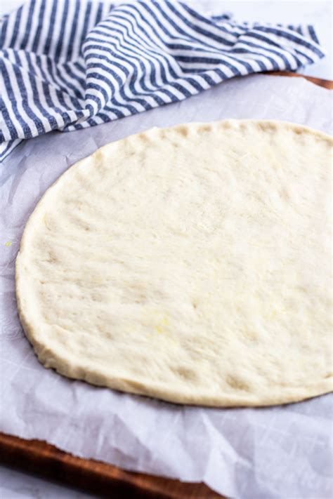 easy-stand-mixer-pizza-dough-my-eclectic-bites image