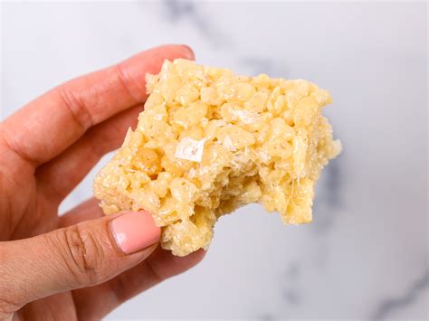 rice-krispie-treats-easy-6-ingredient image