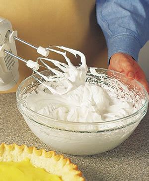 how-to-make-no-weep-meringue-cuisine-at-home image