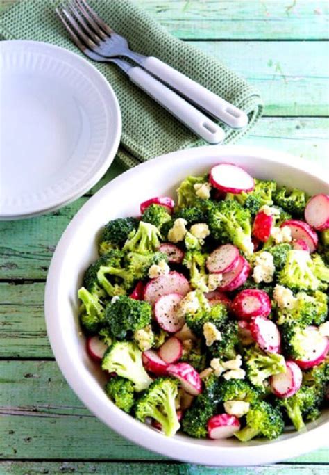 our-14-best-green-salad-recipes-the-kitchen-community image