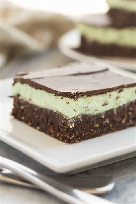 no-bake-mint-chocolate-bars-video-the-recipe-rebel image