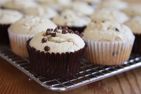 irish-cream-cupcakes-with-baileys-frosting-recipe-girl image