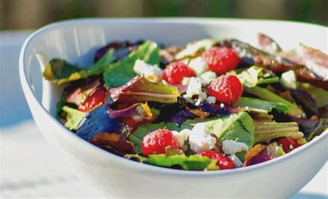 mixed-greens-in-a-raspberry-vinaigrette-carries image