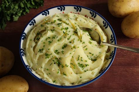 ultimate-vegan-mashed-potatoes-tips-variations image