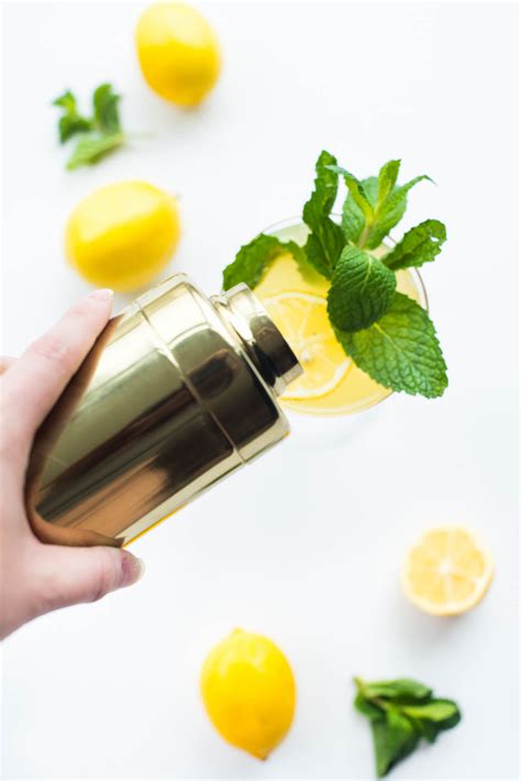 sparkling-mint-meyer-lemonade-recipe-sugar image