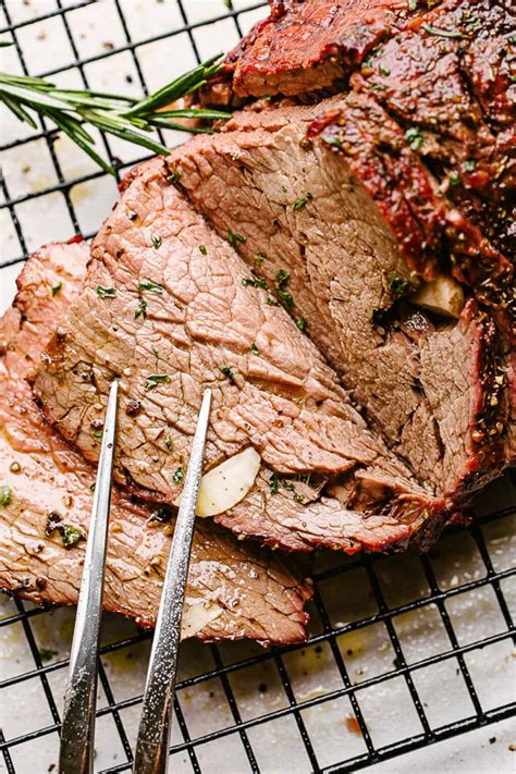 easy-roast-beef-recipe-how-to-cook-roast-beef image
