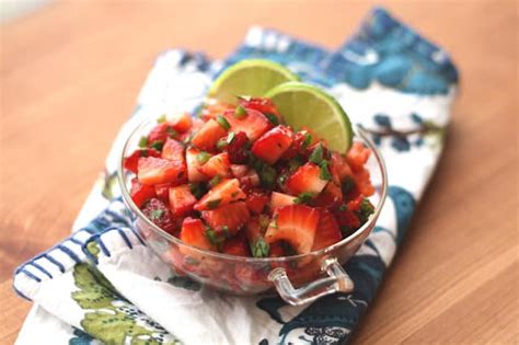 strawberry-jalapeno-salsa-barefeet-in-the-kitchen image