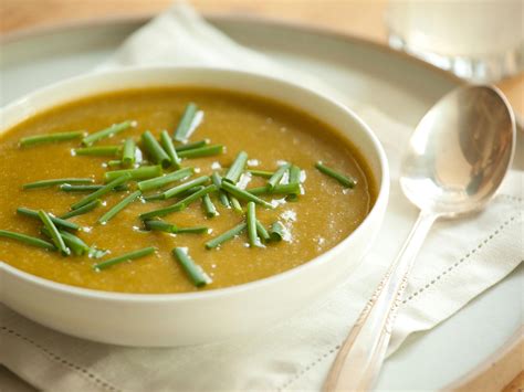 spring-asparagus-and-broccoli-soup-whole-foods-market image
