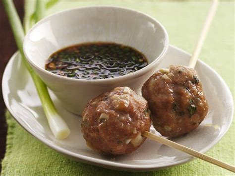 vietnamese-meatball-lollipops-with-dipping-sauce image