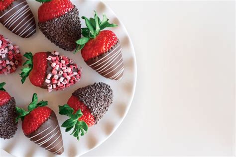 sugar-free-chocolate-dipped-strawberries-recipe-the image