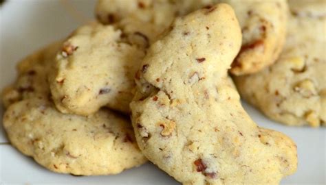pecan-crescent-cookies-baking-bites image