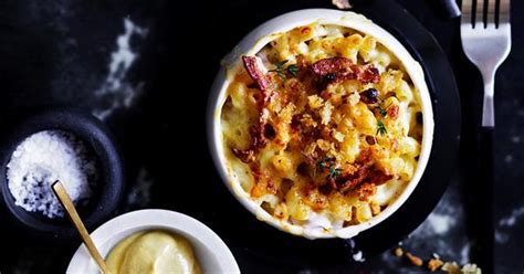 ultimate-mac-and-cheese-recipe-gourmet-traveller image