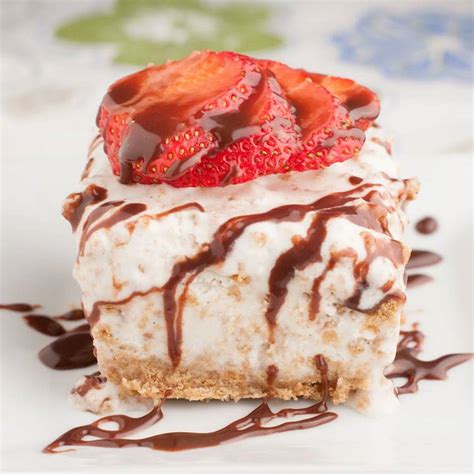10-best-ice-cream-pie-with-graham-cracker-crust image