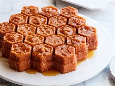 how-to-make-a-honeycomb-pull-apart-cake-food image
