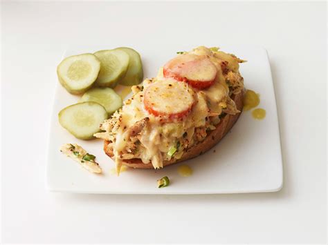 tuna-melts-with-horseradish-mayonnaise-food image