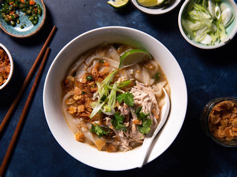khao-piak-sen-is-lao-style-chicken-noodle-soup-with image