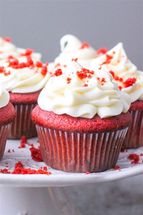 how-to-make-red-velvet-cupcakes image