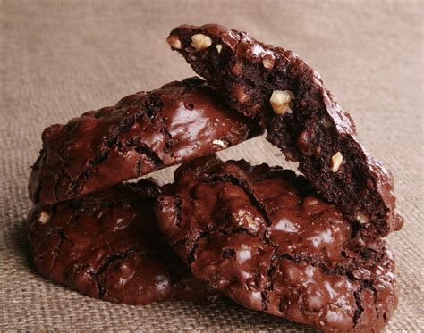 franois-payards-flourless-chocolate-walnut-cookies image