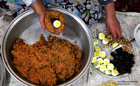 persian-food-koofteh-tabrizi-hipersia image