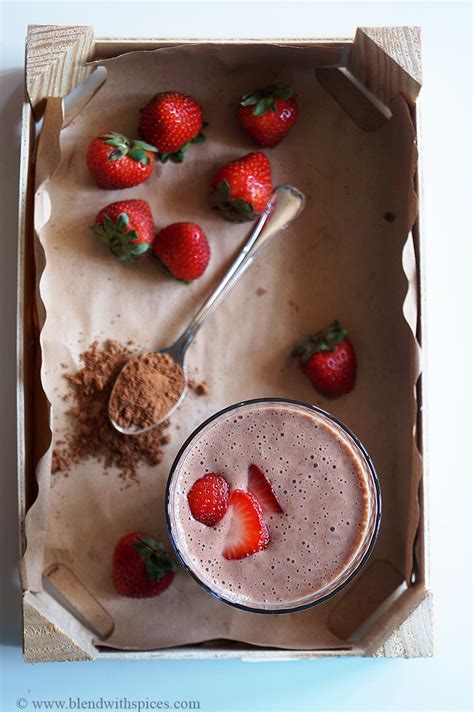 chocolate-strawberry-banana-smoothie image