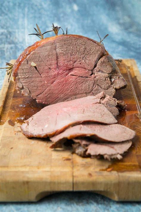 roast-venison-an-easy-straightforward-guide-on-roasting image
