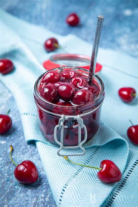 amaretto-cherries-learn-how-to-make-a image