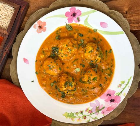chicken-kofta-curry-recipe-archanas-kitchen image