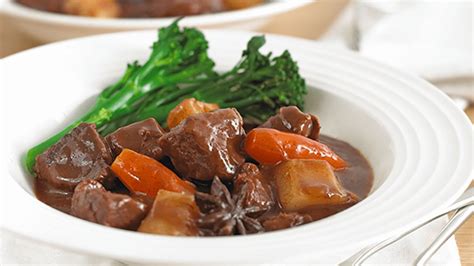 beef-stew-in-hoisin-and-red-wine-sauce-lee-kum-kee image