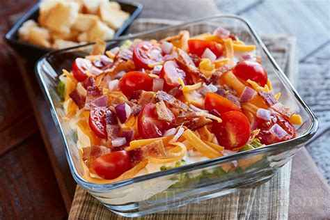 layered-blt-salad-the-cooking-mom image