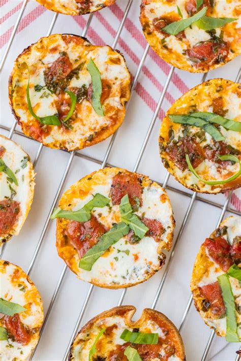 mini-pizza-appetizers-recipe-margherita-pizzas-the image