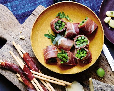 hot-apps-prosciutto-and-asparagus-rolls-food image