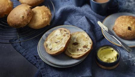 spiced-teacakes-recipe-bbc-food image