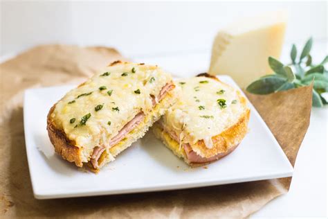 croque-monsieur-french-ham-and-grilled-cheese image