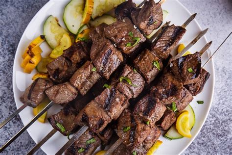 red-wine-marinated-grilled-steak-skewers-busy-cooks image