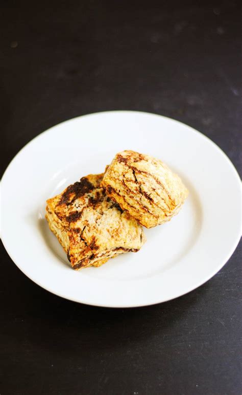cinnamon-honey-scones-white-plate-blank-slate image