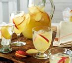 apple-vodka-and-ginger-beer-cocktail-tesco-real-food image