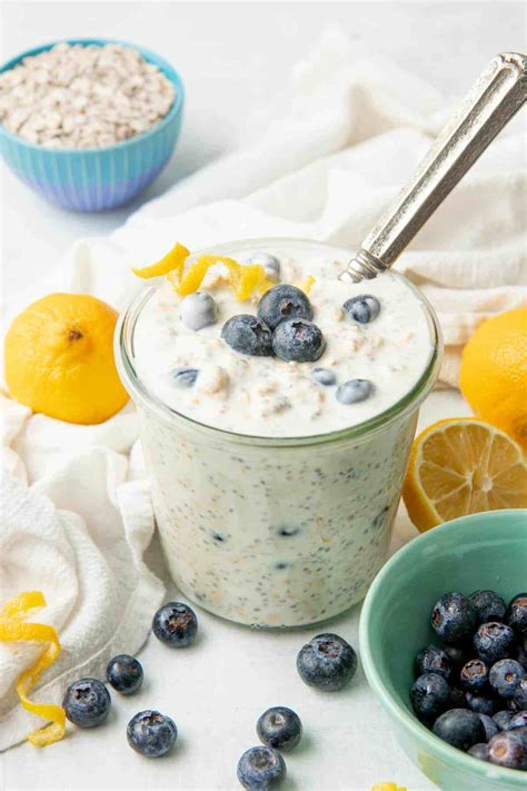 blueberry-overnight-oats-meal-prep-breakfast image
