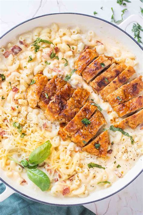 chicken-with-creamy-mac-and-cheese image