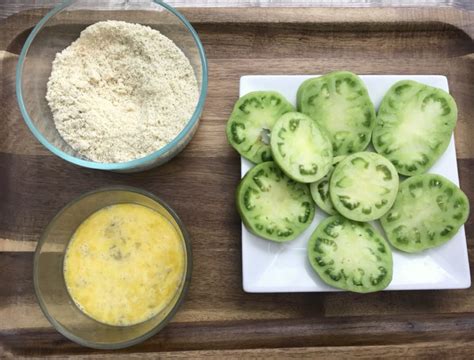 oven-baked-fried-green-tomatoes-with-horseradish-sauce image