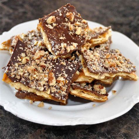 12-irresistible-recipes-with-saltines-youll-make-again image