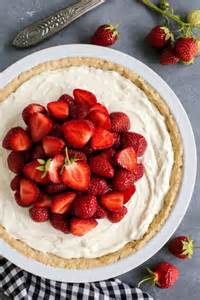 easy-strawberry-cream-cheese-pie-a-farmgirls-dabbles image