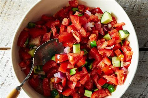 how-to-make-gazpacho-without-a-recipe-food52 image