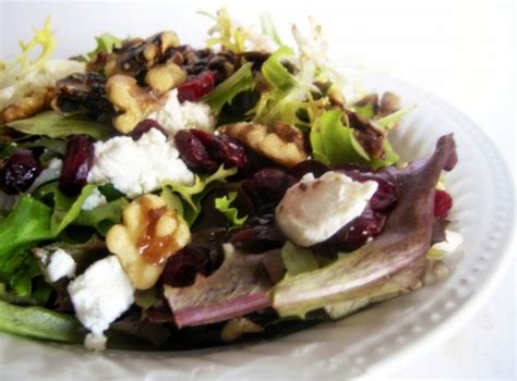 cranberry-walnut-baby-greens-salad-with-goat-cheese image