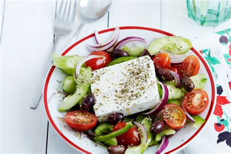 low-carb-greek-salad-authentic-recipe-diet-doctor image